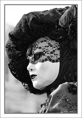 Costumés Vénitiens  noir et blanc