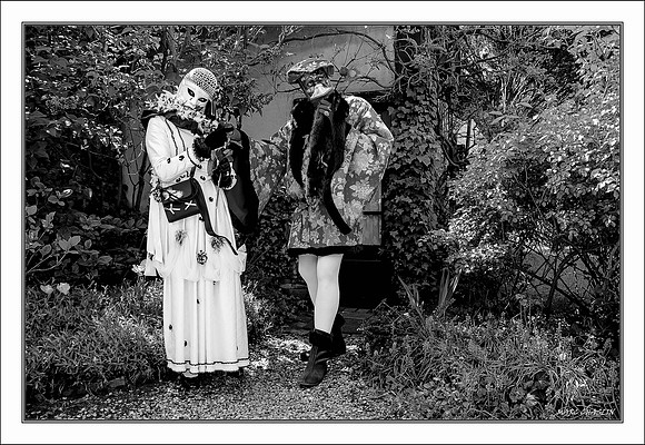 Costumés Vénitiens 2 noir et blanc