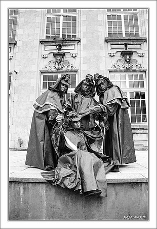 Costumés Vénitiens 2 noir et blanc