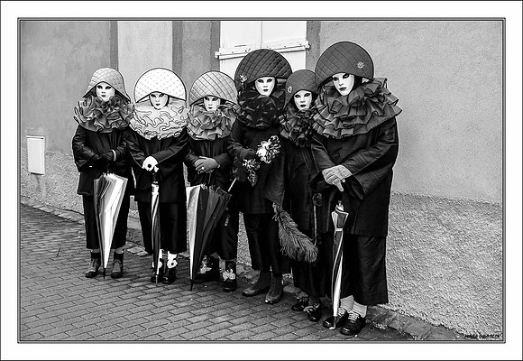 Costumés Vénitiens 2 noir et blanc