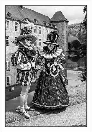 Costumés Vénitiens  noir et blanc