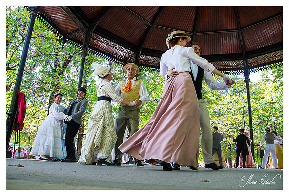 Bal 1900 Jardin du Luxembourg
