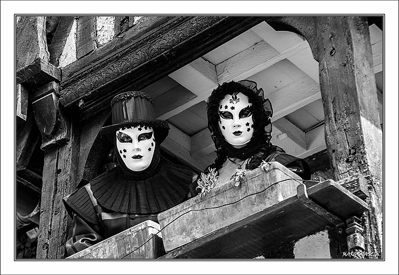 Costumés Vénitiens 2 noir et blanc