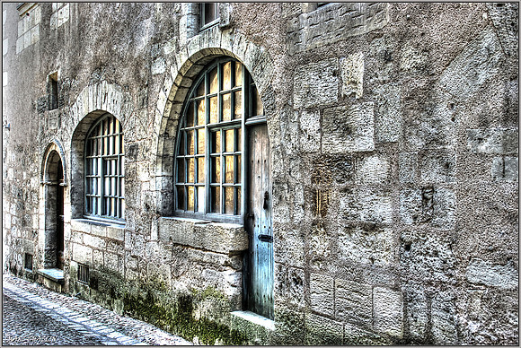 HDR