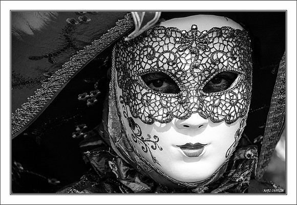 Costumés Vénitiens  noir et blanc