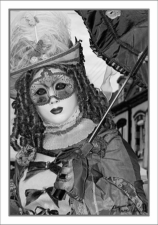 Costumés Vénitiens  noir et blanc