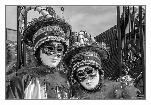 Costumés Vénitiens  noir et blanc