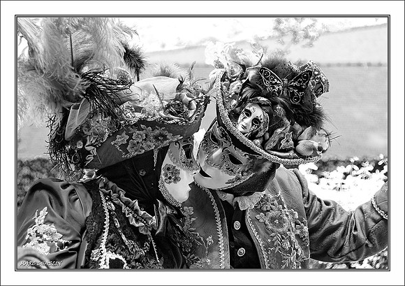Costumés Vénitiens  noir et blanc